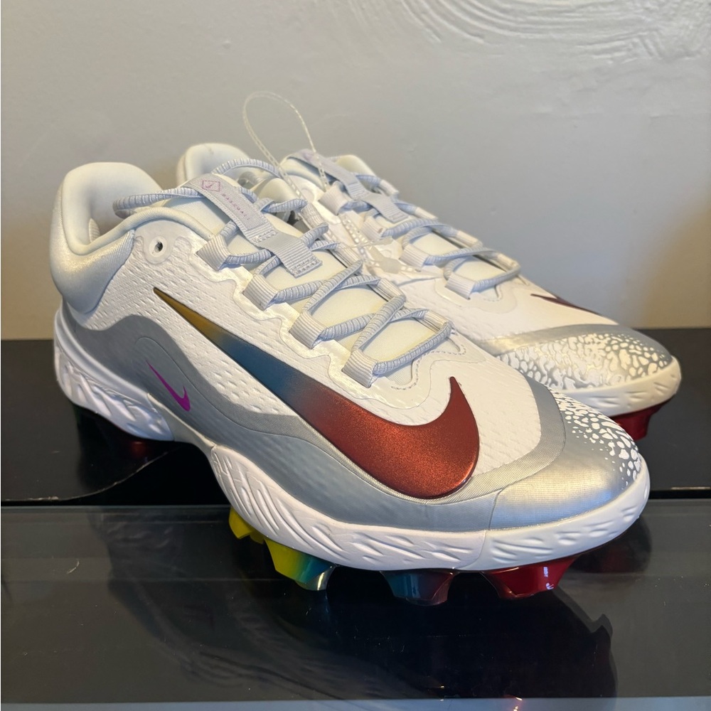 New Nike Men’s Baseball Cleats Size 11